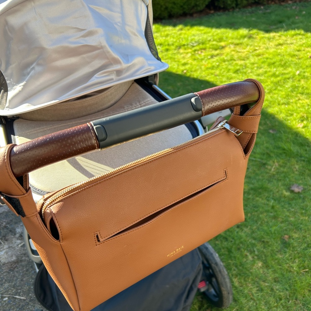 Mina Baie stroller caddy